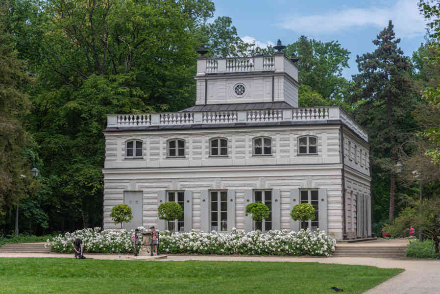 Polonia - Varsovia 210 - Casa Blanca.jpg